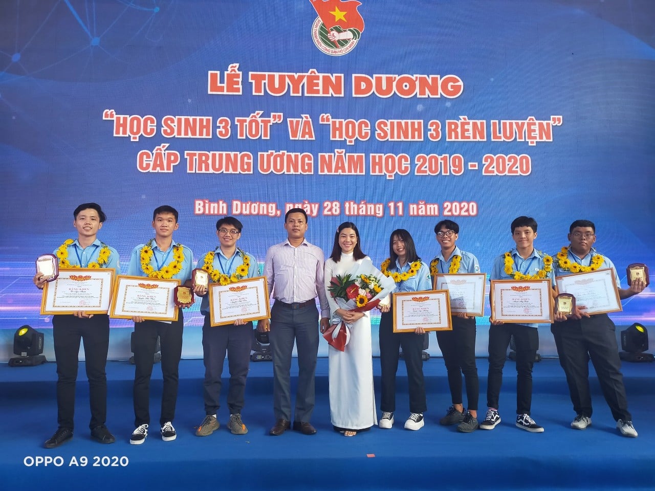 Tuyên dương Học sinh 3 rèn luyện" cấp Trung ương năm học 2019 - 2020